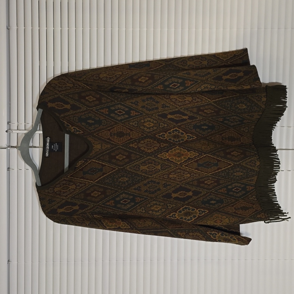Cozy Nina Leonard Olive Fringed Sweater – Size Large, Boho-Chic Print